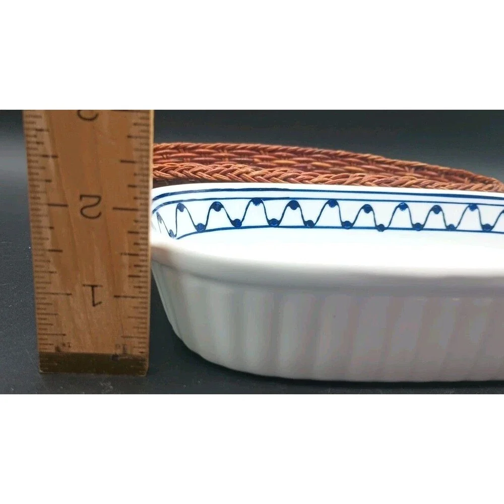 Vtg Hand Painted Blue & White Casserole Dish Wicker Holder